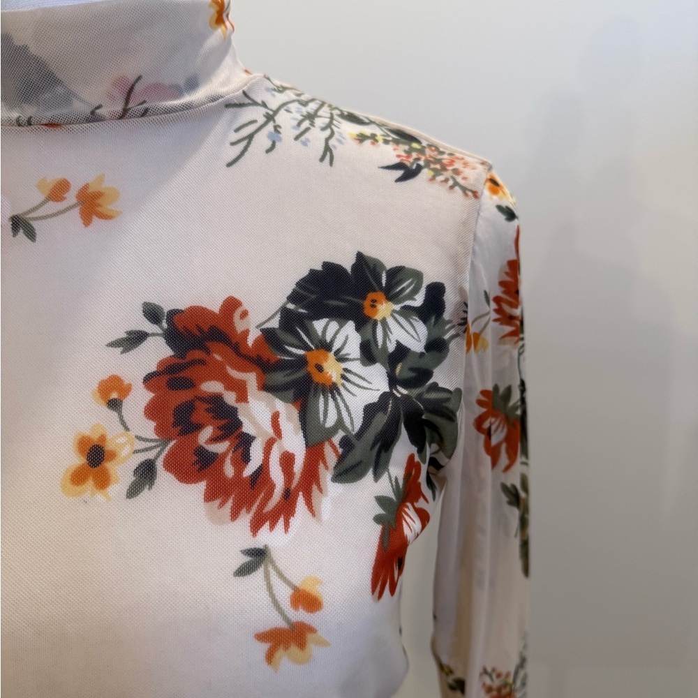 Lee Cooper Fairy Grunge Mesh Mockneck Floral Top size Medium Y2K Bohemian Sheer - Picture 6 of 11